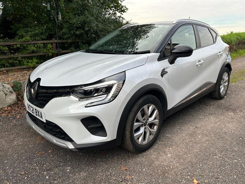 View RENAULT CAPTUR ICONIC 1.3 TCe 130BHP AUTOMATIC  REAR DAMAGED SALVAGE DRIVE AWAY CAT S