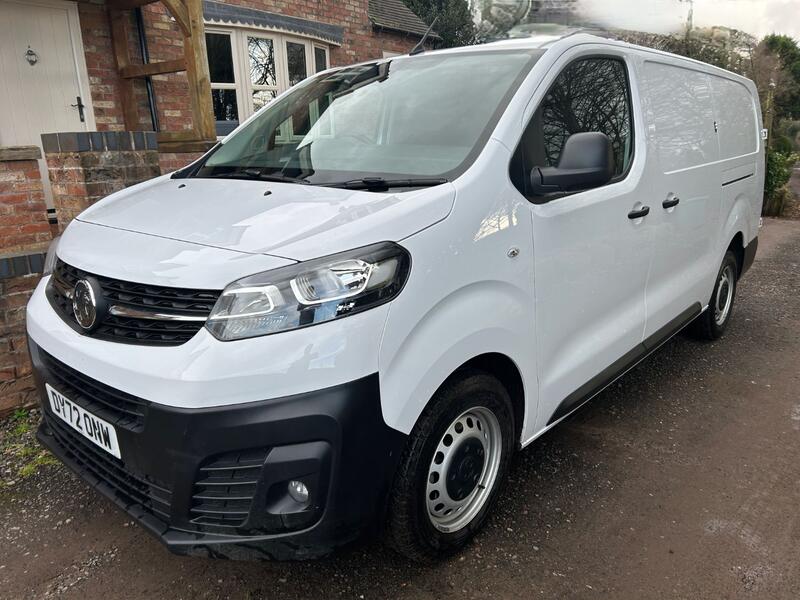 VAUXHALL VIVARO