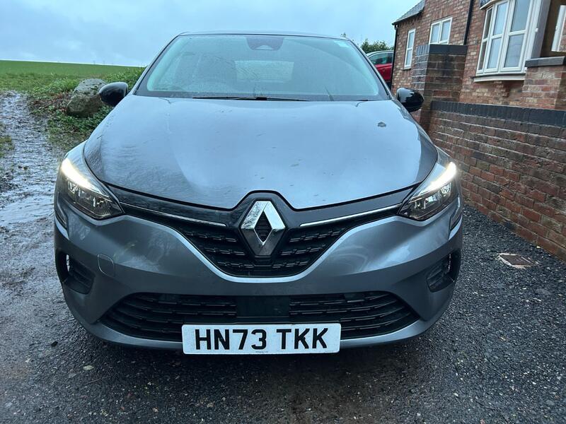 View RENAULT CLIO 1.0 Evolution TCe 90 MY22