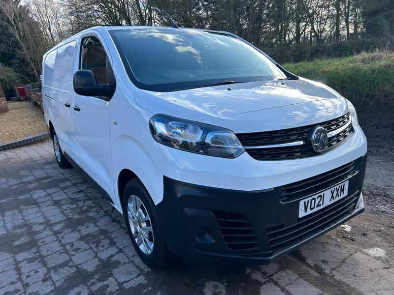 VAUXHALL VIVARO