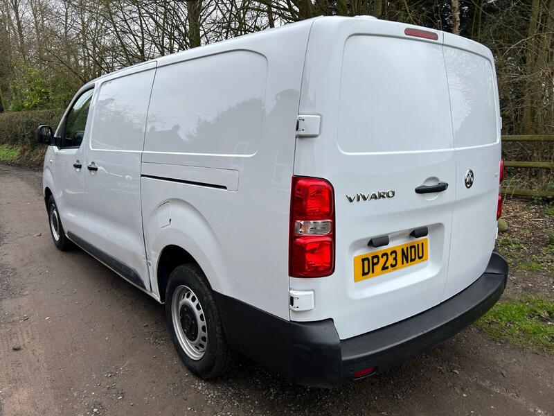 VAUXHALL VIVARO