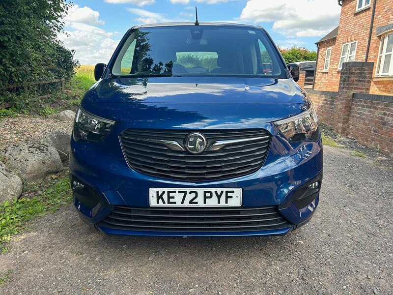 View VAUXHALL COMBO 1.5 Turbo D SE