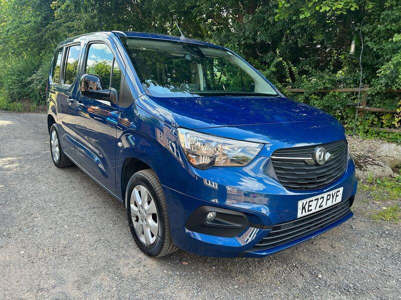 View VAUXHALL COMBO 1.5 Turbo D SE