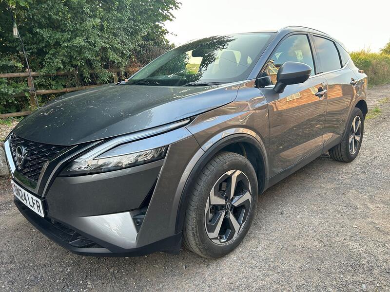View NISSAN QASHQAI AUTO 1.3 DIG-T MHEV N-Connecta