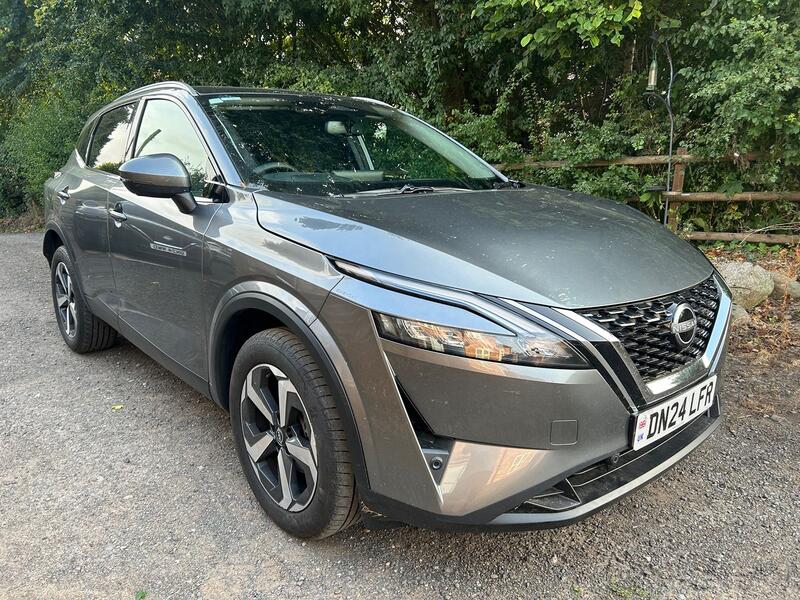 View NISSAN QASHQAI AUTO 1.3 DIG-T MHEV N-Connecta