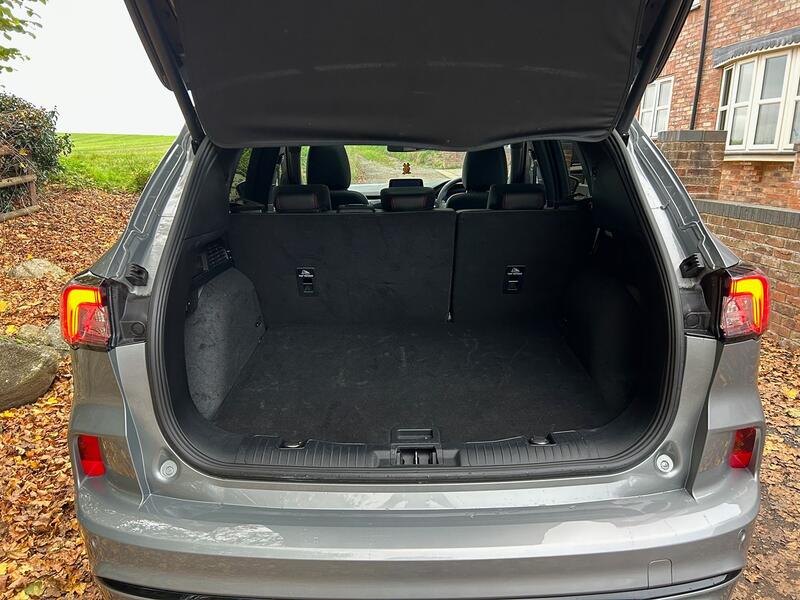 FORD KUGA