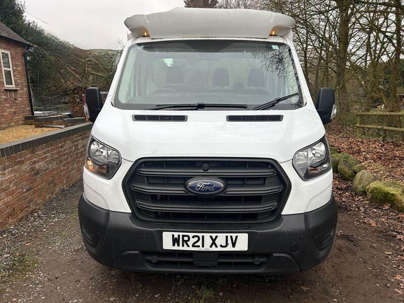 View FORD TRANSIT Transit Luton 350 A/C L4 2.0L 130PS RWD 
