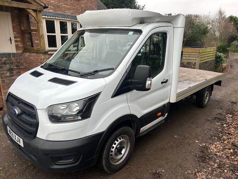 View FORD TRANSIT Transit Luton 350 A/C L4 2.0L 130PS RWD 