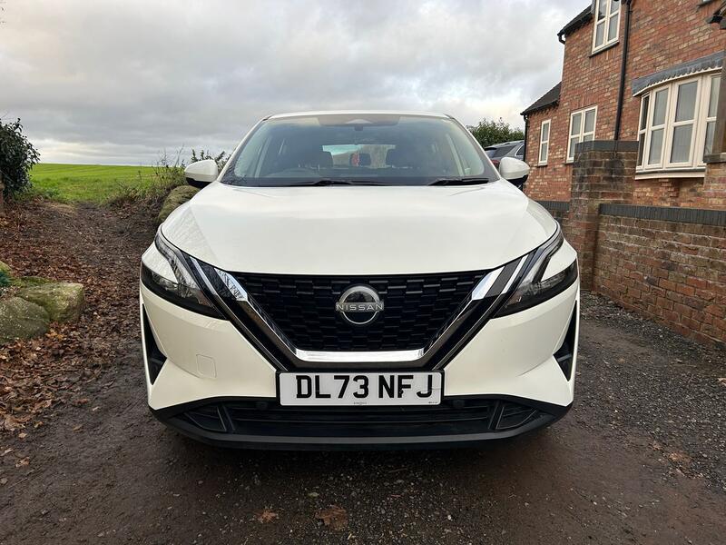 View NISSAN QASHQAI 1.3T Acenta Premium Automatic