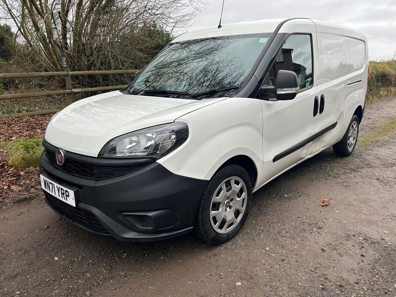 View FIAT DOBLO Doblo LWB Maxi 1.3 Multijet 