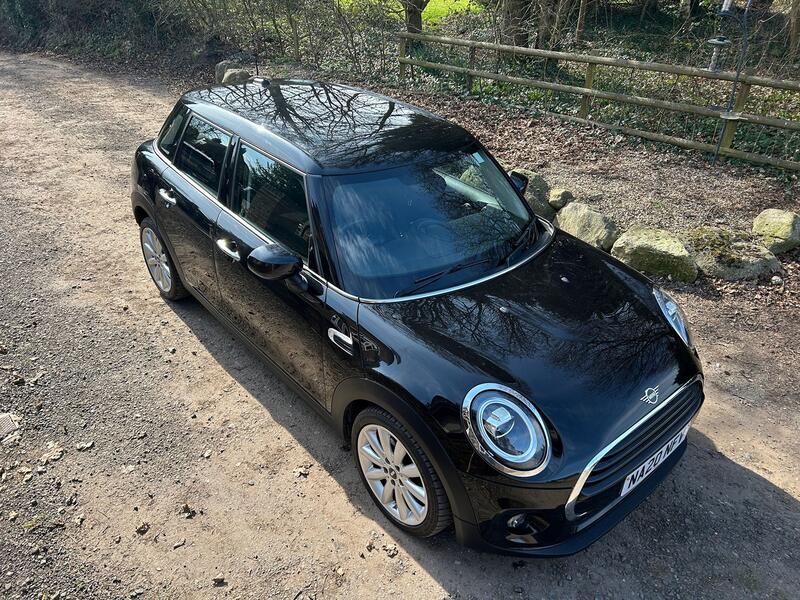 MINI HATCH