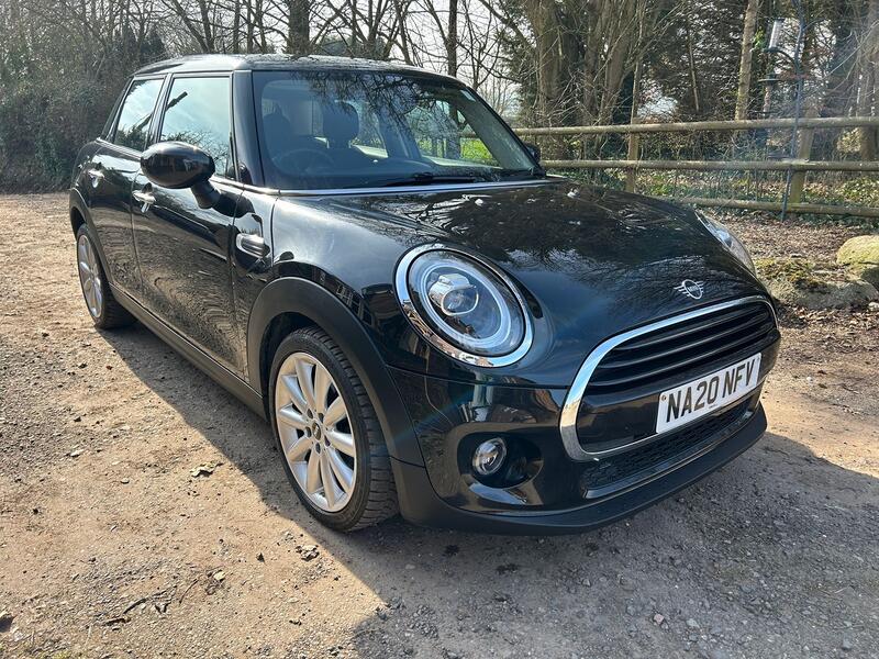 View MINI HATCH 1.5 Auto Cooper Classic
