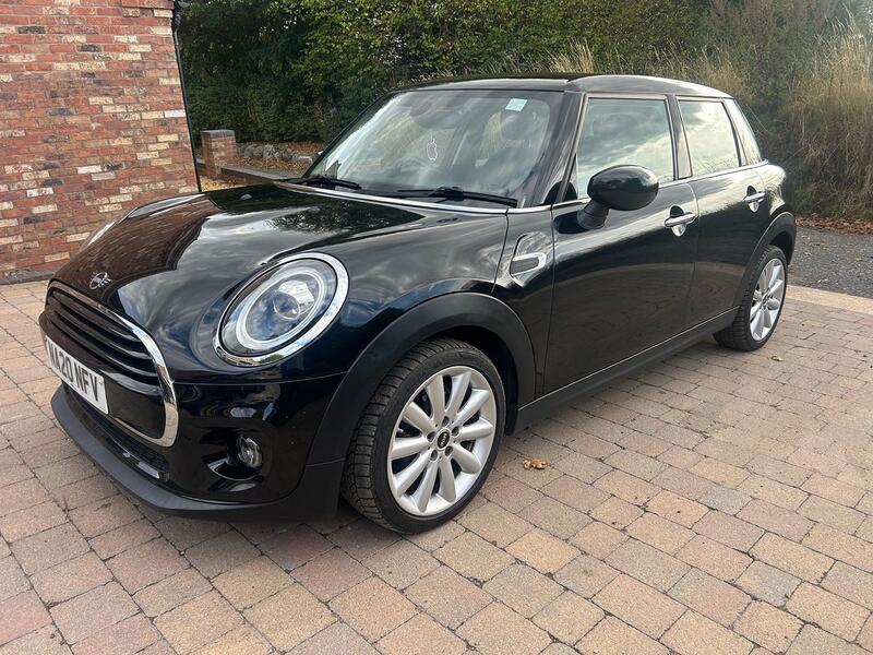 View MINI HATCH 1.5 Auto Cooper Classic