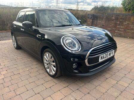 MINI HATCH 1.5 Auto Cooper Classic