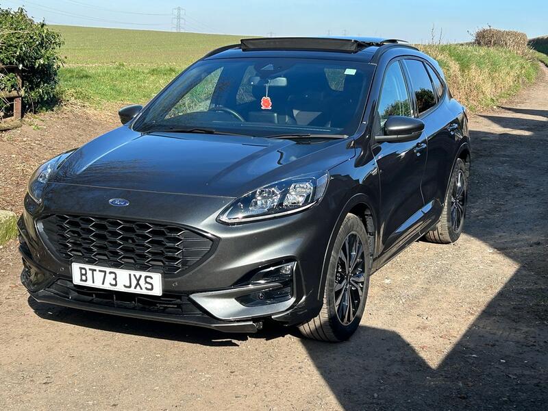 View FORD KUGA 2.5 Kuga ST-Line X Edition 5 door 2.5L Duratec FHEV 190PS FWD CVT Automatic