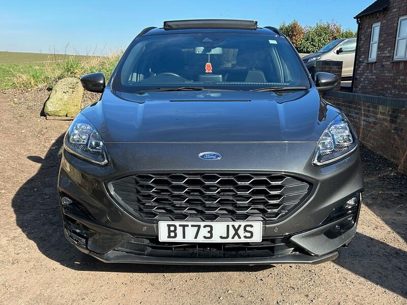 View FORD KUGA 2.5 Kuga ST-Line X Edition 5 door 2.5L Duratec FHEV 190PS FWD CVT Automatic