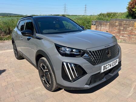 PEUGEOT 2008 1.2 PureTech GT