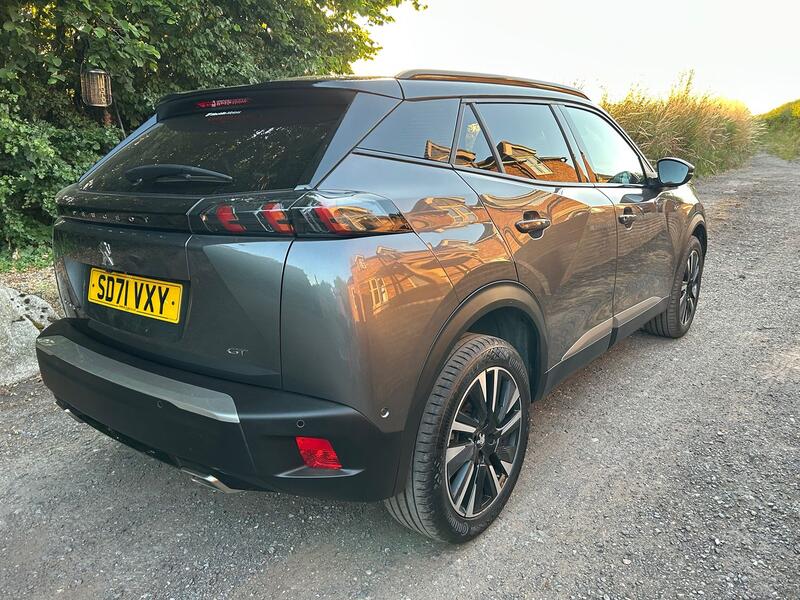 PEUGEOT 2008