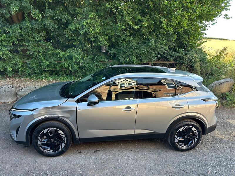 View NISSAN QASHQAI 1.3 DIG-T AUTO