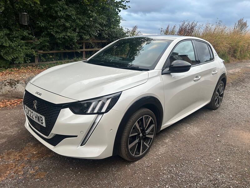 View PEUGEOT 208 1.2 PureTech GT