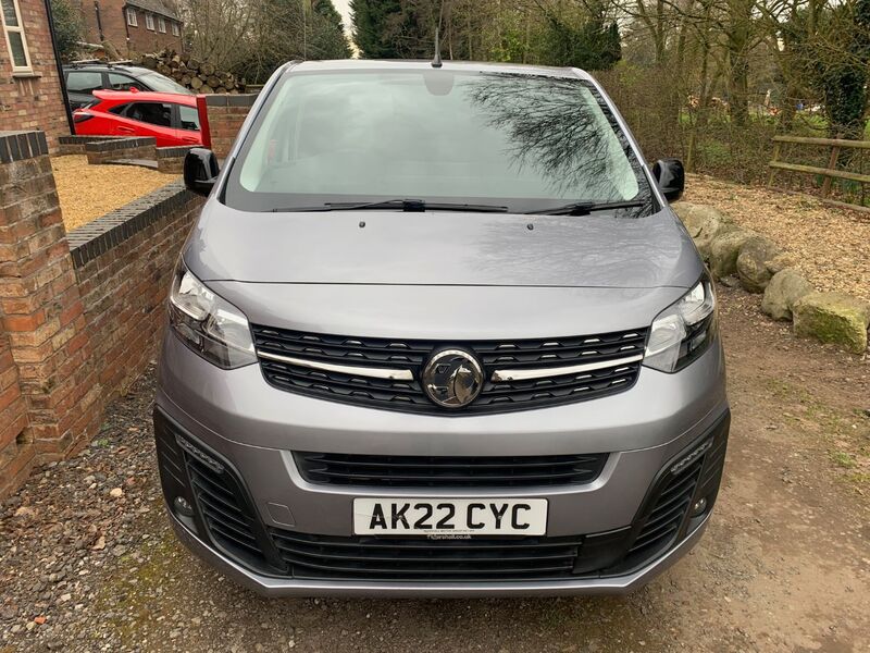 View VAUXHALL VIVARO SPORTIVE F2700 1.5T  DAMAGE REPAIRED *NO VAT*