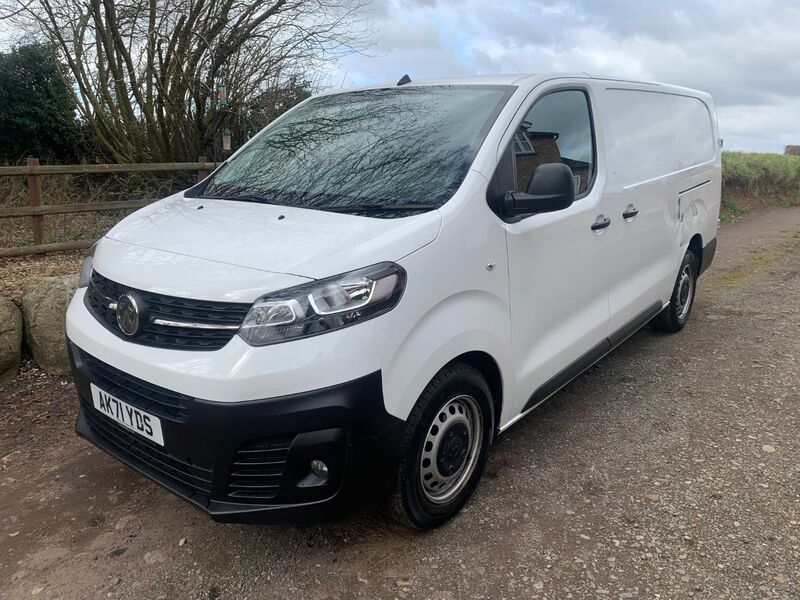 View VAUXHALL VIVARO DYNAMIC F2900 LWB 1.5 TURBO L2H1 SIDE DAMAGE DRIVE AWAY *CAT N*