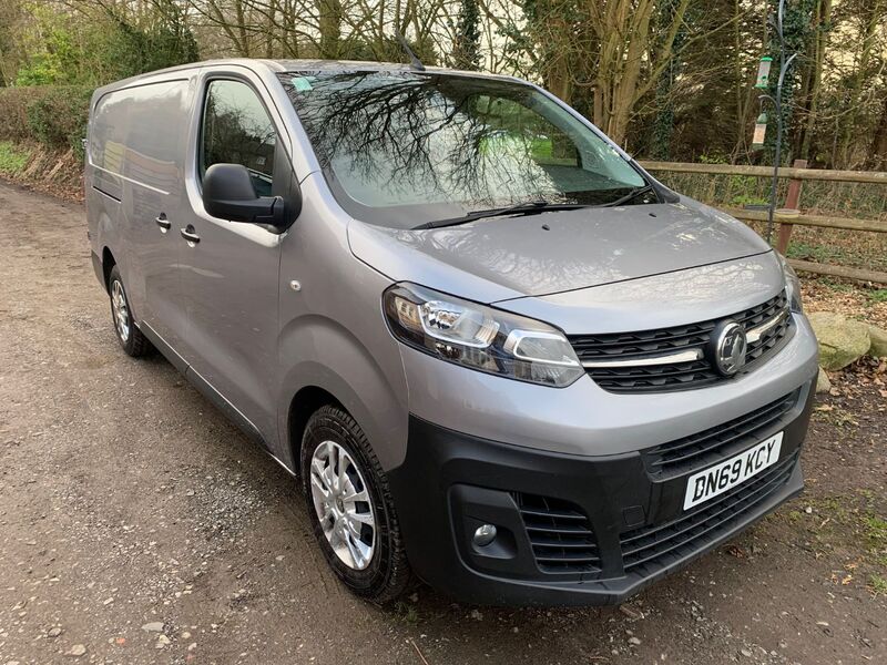 View VAUXHALL VIVARO DYNAMIC F2900 LWB 1.5 TURBO L2H1 SIDE DAMAGE DRIVE AWAY *CAT S*