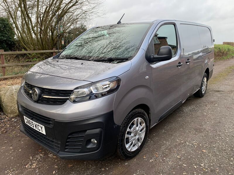 View VAUXHALL VIVARO DYNAMIC F2900 LWB 1.5 TURBO L2H1 SIDE DAMAGE DRIVE AWAY *CAT S*