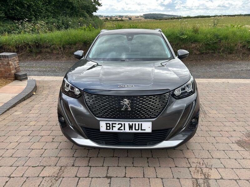 View PEUGEOT 2008 ALLURE PREMIUM 1.2T 130 BHP 6 SPEED DAMGE REPAIRED CAT S