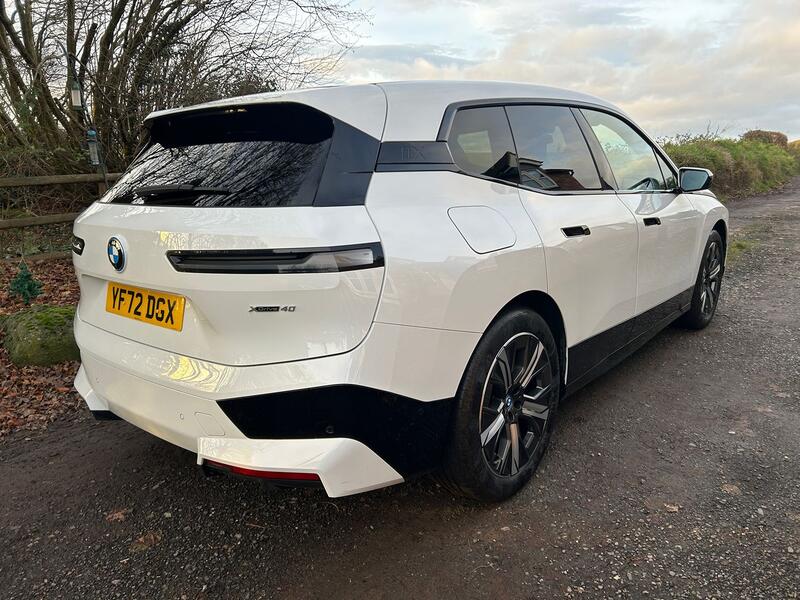 BMW IX