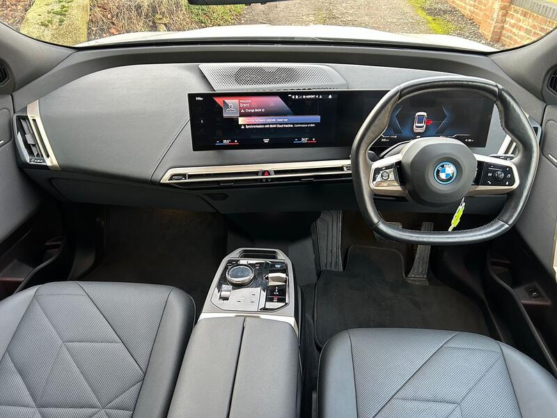 BMW IX