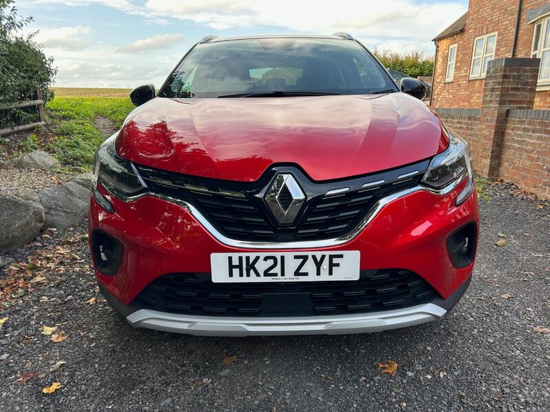 View RENAULT CAPTUR ICONIC 1.3 TCe 130BHP 6 SPEED DAMAGE REPAIRED CAT S