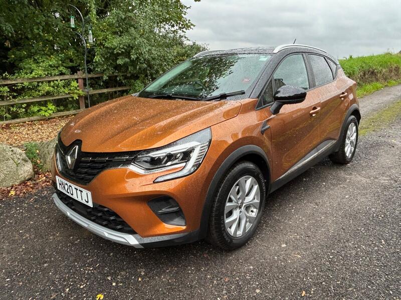 View RENAULT CAPTUR ICONIC 1.3 TCe 130BHP AUTOMATIC NOW REPAIRED CAT N